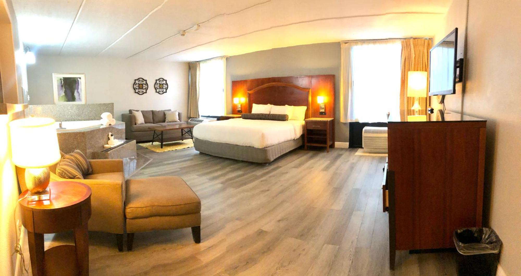 The Grand Spindletop Hotel